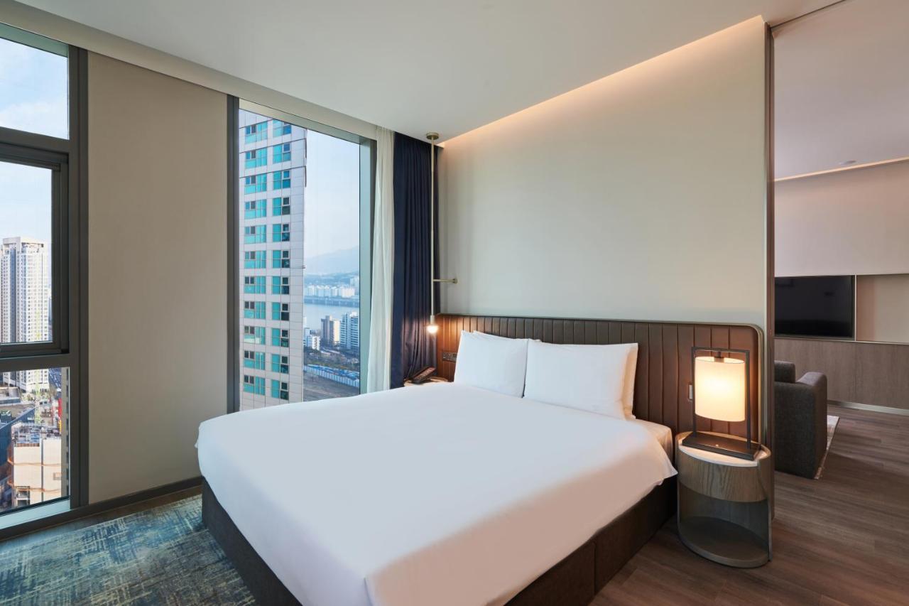 Nine Tree Premier Rokaus Hotel Seoul Yongsan Exteriör bild