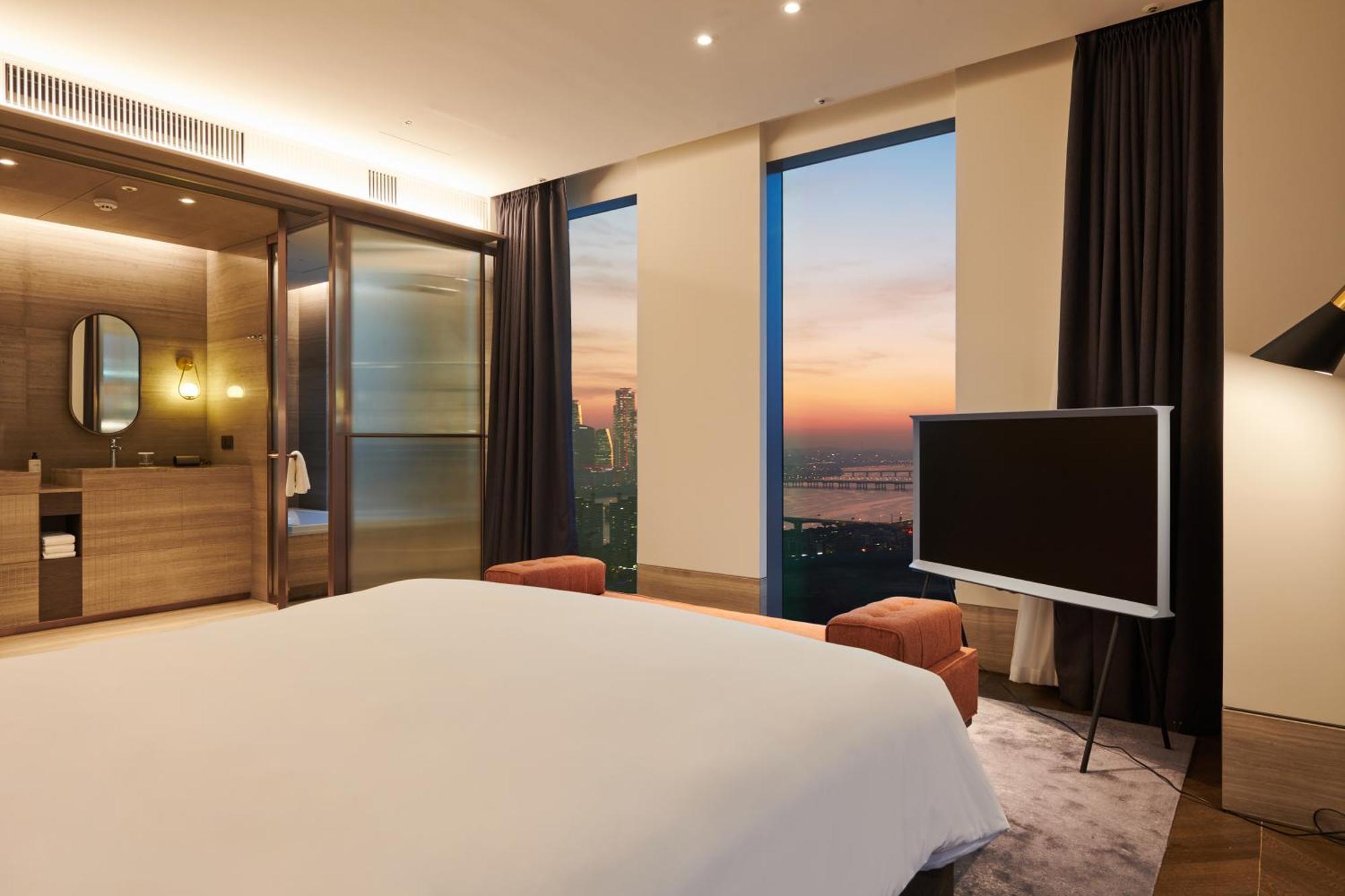 Nine Tree Premier Rokaus Hotel Seoul Yongsan Exteriör bild