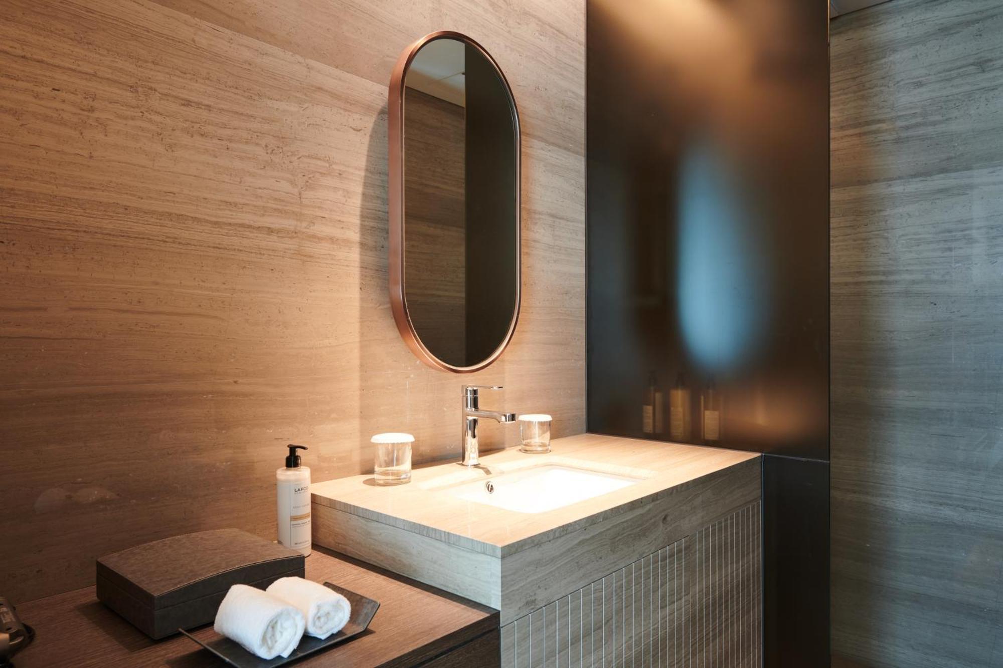 Nine Tree Premier Rokaus Hotel Seoul Yongsan Exteriör bild