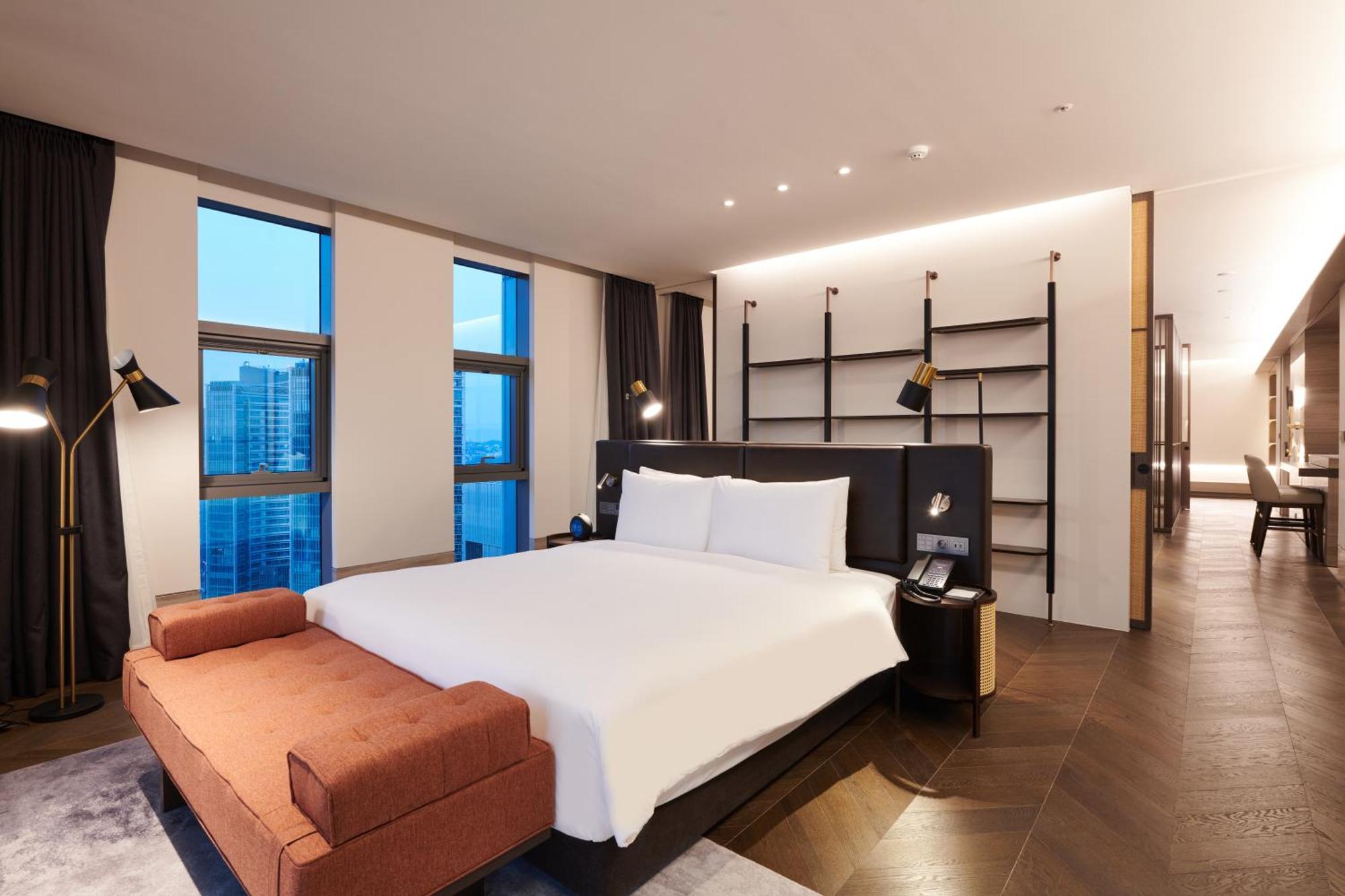 Nine Tree Premier Rokaus Hotel Seoul Yongsan Exteriör bild